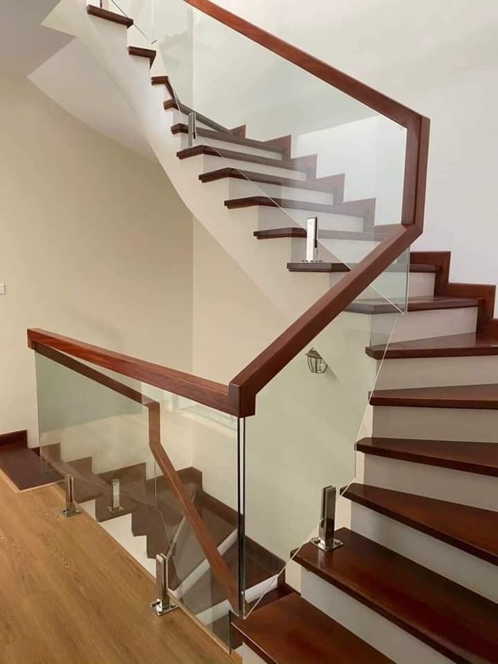 Mình cho thuê nhà mới, hai mặt tiền, Thụy Khuê, 103m2x 4T vỉa hè 29 Tr - Ảnh 1